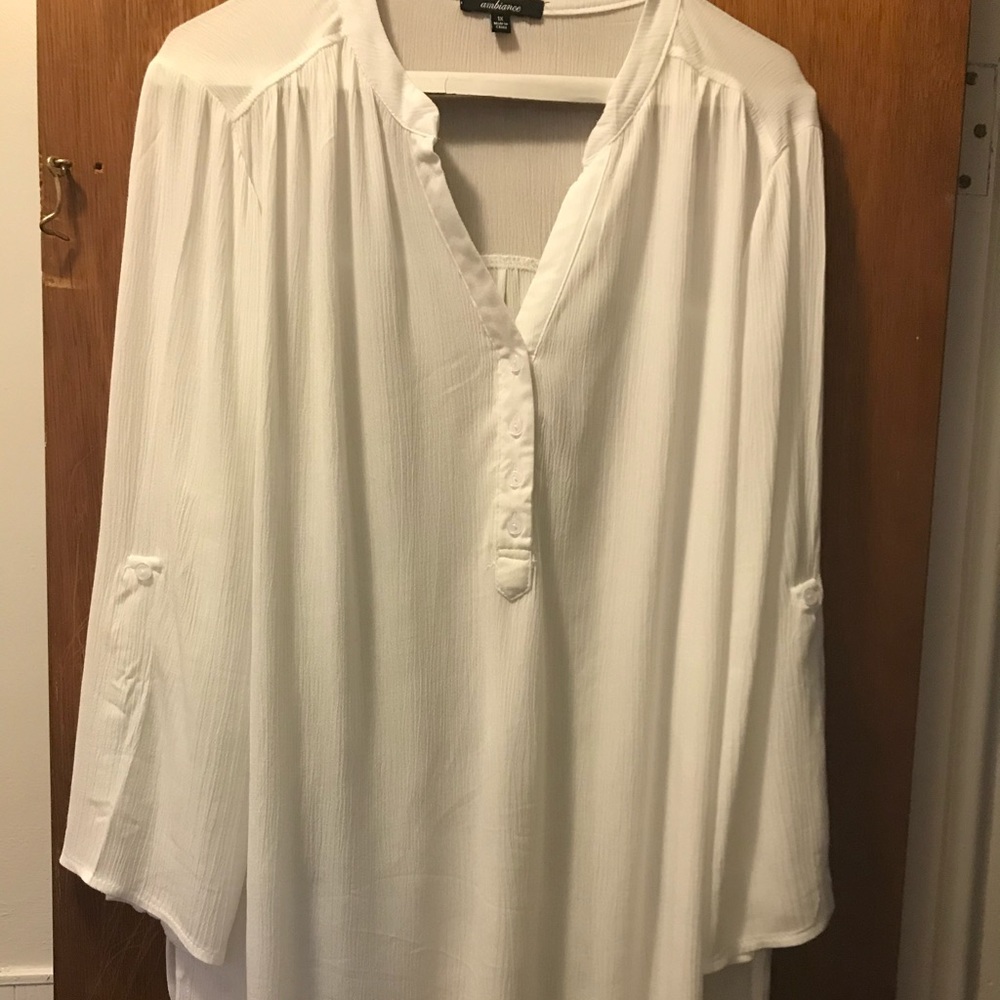 White elbow length top